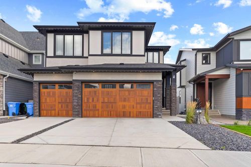28 Royston Way Nw, Calgary, AB, T3L0J9 | Card Image
