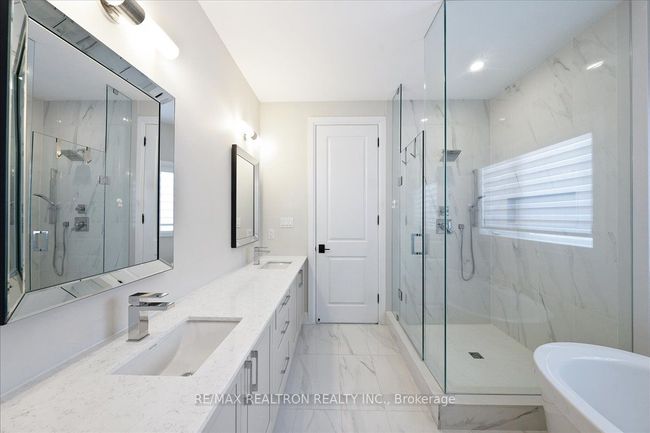 7 Maple Fields Cir, House other with 5 bedrooms, 4 bathrooms and 2 parking in Aurora ON | Image 27
