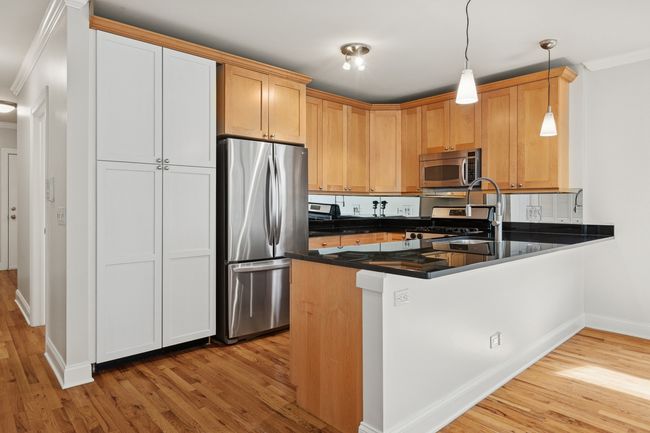 APT-2S - 830 Bradley Pl, Condo with 2 bedrooms, 2 bathrooms and 1 parking in Chicago IL | Image 9