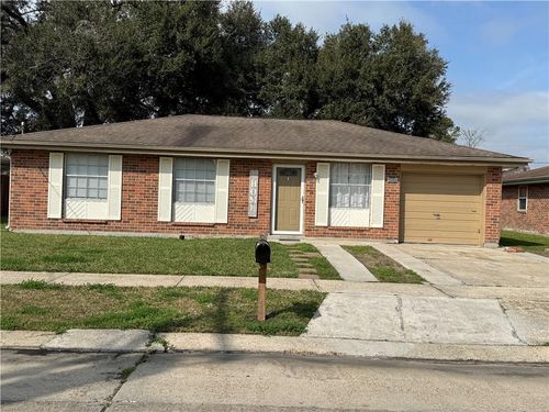 2741 Cardinal Dr, Marrero, LA, 70072-5803 | Card Image