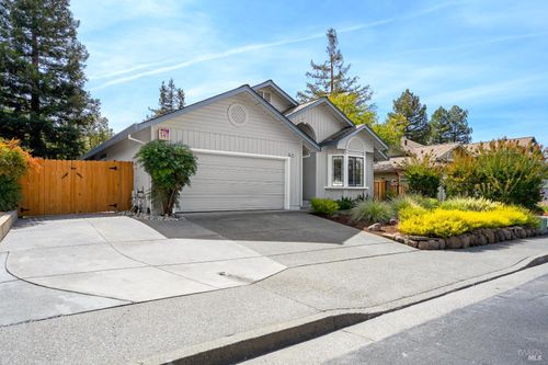 5349 Corbett Cir, Santa Rosa, CA, 95403-8056 | Card Image