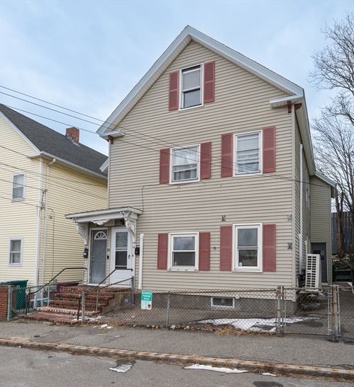 66 Perry St, Lowell, MA, 01852-2701 | Card Image