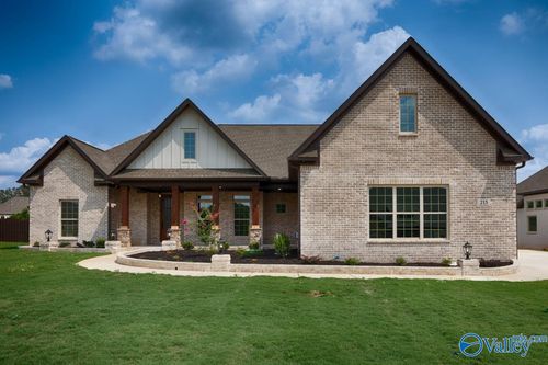 27 Bluff Creek Cir Se, Huntsville, AL, 35803-1990 | Card Image