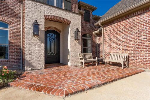 4820 Kingspoint Dr, Lake Charles, LA, 70605-5985 | Card Image