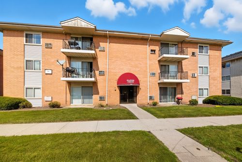 apt-2a-1900 Canal St, Blue Island, IL, 60406-3035 | Card Image