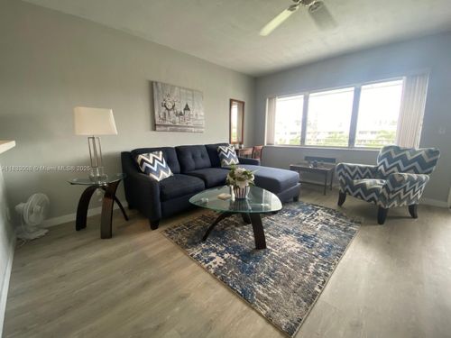 apt-225-851 Atlantic Shores Blvd, Hallandale Beach, FL, 33009-2635 | Card Image