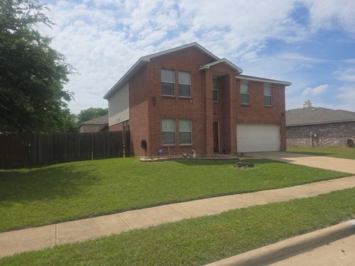 3813 Summer Hill Dr, Balch Springs, TX, 75180-5010 | Card Image