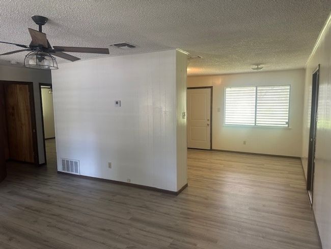 10949 Gates Ln, House other with 2 bedrooms, 1 bathrooms and null parking in Corpus Christi TX | Image 4