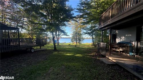 51 Bay Side Dr, Sprucedale, ON, P0A1Y0 | Card Image