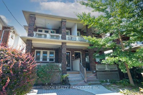 {{alt}} | Card Image