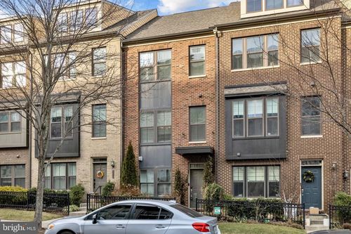 4638 Woodberry St, RIVERDALE, MD, 20737-1066 | Card Image