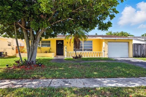 9540 Nw 25th St, Sunrise, FL, 33322-2704 | Card Image