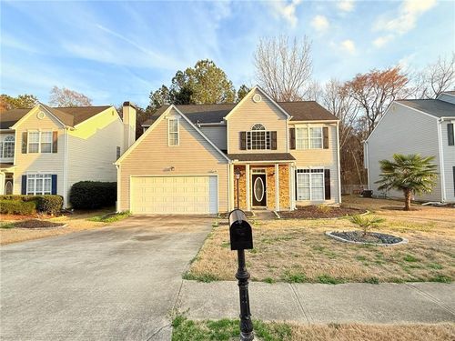 2182 Fall Creek Ldg, Loganville, GA, 30052-8844 | Card Image
