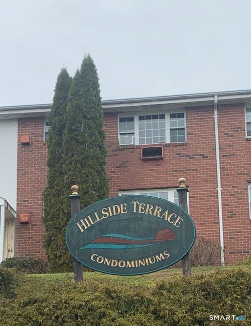 85-85 Sigwin Dr, Wallingford, CT, 06492-4845 | Card Image