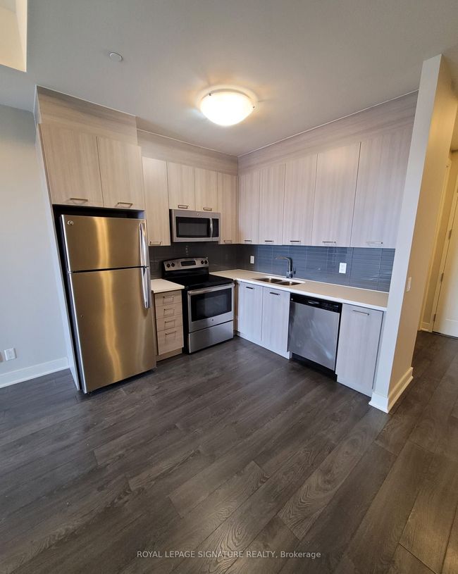 1107 - 150 Main St W, Condo with 2 bedrooms, 2 bathrooms and null parking in Hamilton ON | Image 6