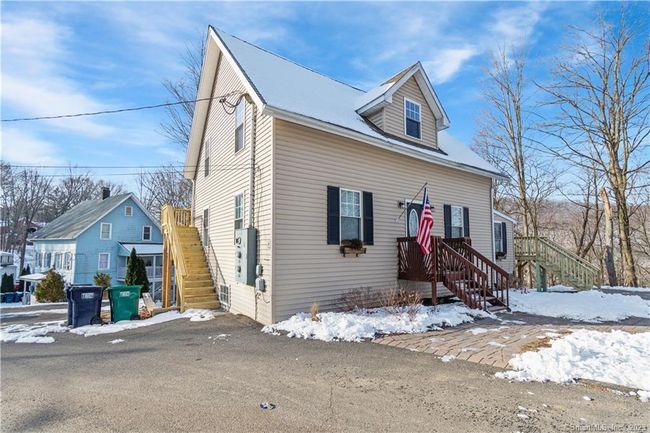 2 - 22 Hull Pl, Home with 2 bedrooms, 1 bathrooms and 2 parking in Seymour CT | Image 18