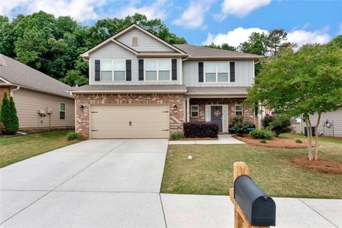 447 Brooks Village Dr, Pendergrass, GA, 30567-4627 | Card Image