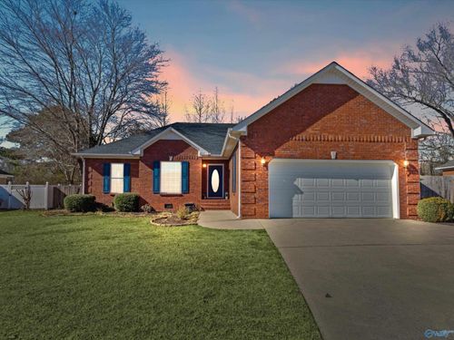 2005 Glenwood Dr Sw, Hartselle, AL, 35640-9101 | Card Image