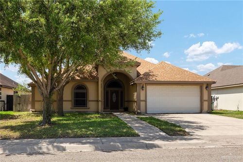 300 N 18th St, Hidalgo, TX, 78557-3906 | Card Image