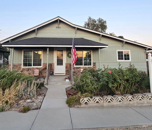 318 Carrie Rex Ave, Melba, ID, 83641-5164 | Card Image