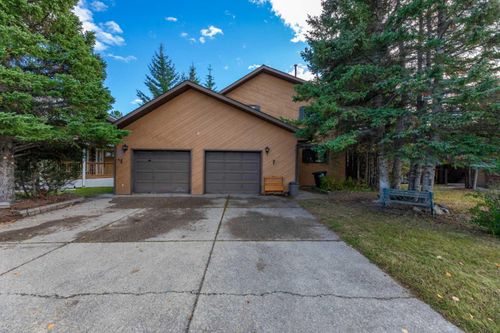 320 Collinge Rd, Hinton, AB, T7V1L2 | Card Image