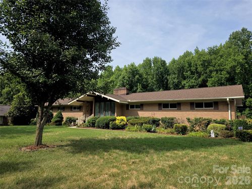 2413 Wedgewood Dr, Salisbury, NC, 28146-7861 | Card Image