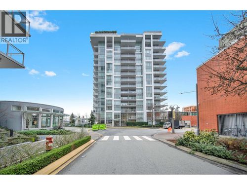 307-200 Nelson'S Cres, New Westminster, BC, V3L0H4 | Card Image