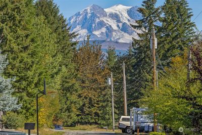 Imagine coming home to this view every time you turn onto your street. | Image 3