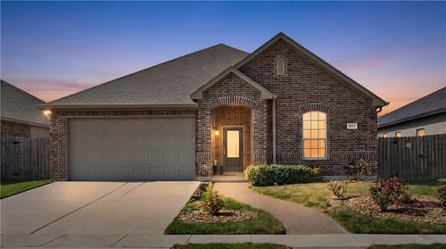 7613 Krypton Dr, Corpus Christi, TX, 78414-3141 | Card Image