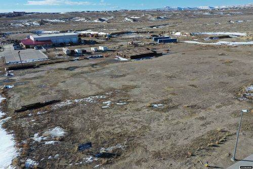 2000 Mineral Dr, Rock Springs, WY, 82901-4030 | Card Image