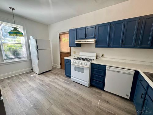 1323 Meier Ave, Cincinnati, OH, 45208-2421 | Card Image