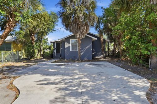 2717 13th Ave S, ST PETERSBURG, FL, 33712-2051 | Card Image
