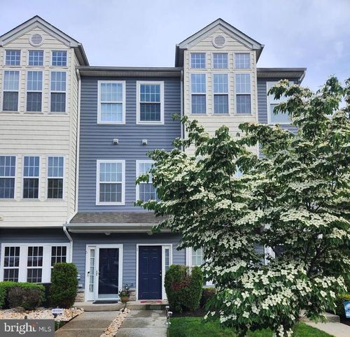 1 Fox Ct, Delran, NJ, 08075-1642 | Card Image