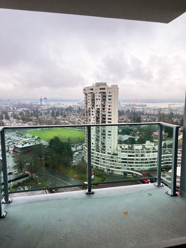 2002 - 1632 Lions Gate Lane, Condo with 2 bedrooms, 0 bathrooms and 1 parking in North Vancouver BC | Image 4