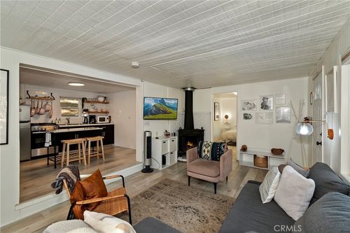 33353 Yukon Dr, Green Valley Lake, CA, 92341 | Card Image