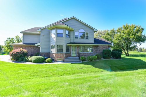 3a-110 Eagle Pointe Dr, Delavan, WI, 53115-2133 | Card Image
