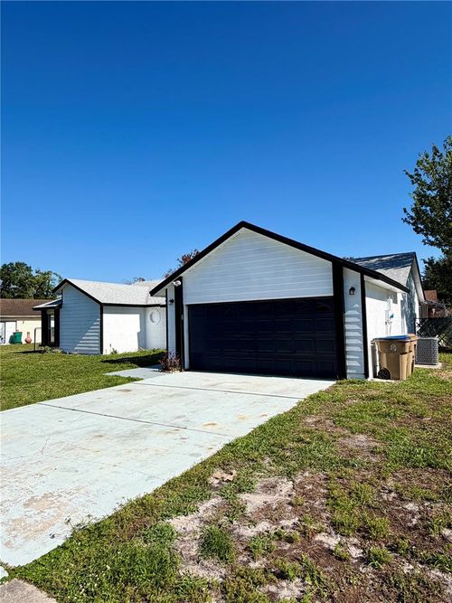 303 Silk Oak Drive, KISSIMMEE, FL, 34743 | Card Image