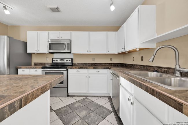 2600 Ashley Oak Dr, House other with 3 bedrooms, 3 bathrooms and null parking in Schertz TX | Image 15