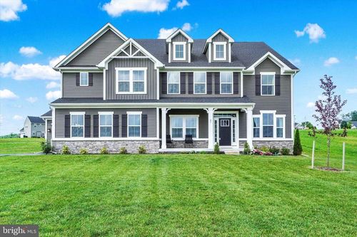 21 Winifred Dr, HANOVER, PA, 17331-9231 | Card Image