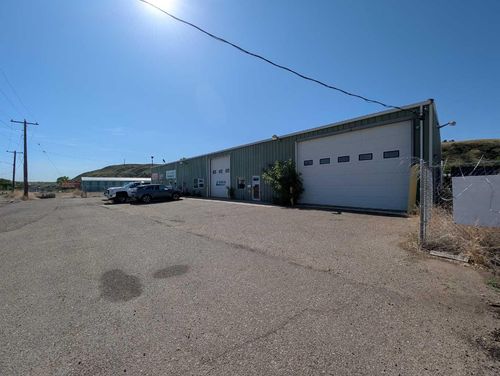 a40-1177 Factory Street Se, Medicine Hat, AB, T1A8N8 | Card Image