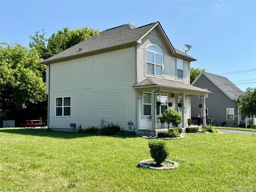 135 Osmun St, Pontiac, MI, 48342-3178 | Card Image