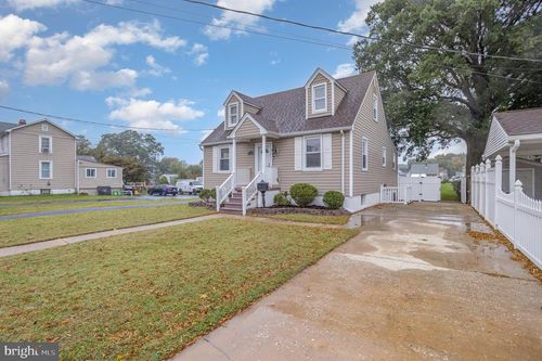 348 Poplar Rd, ESSEX, MD, 21221-6625 | Card Image