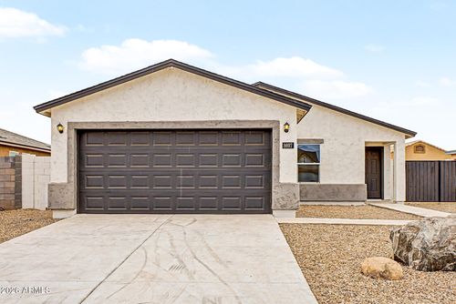 10590 W Fernando Dr, Arizona City, AZ, 85123-5863 | Card Image