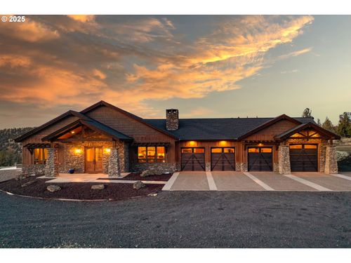 5907 Ne Timber Ln, Prineville, OR, 97754-7587 | Card Image