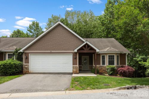 15 Kaylor Dr, Arden, NC, 28704-8801 | Card Image