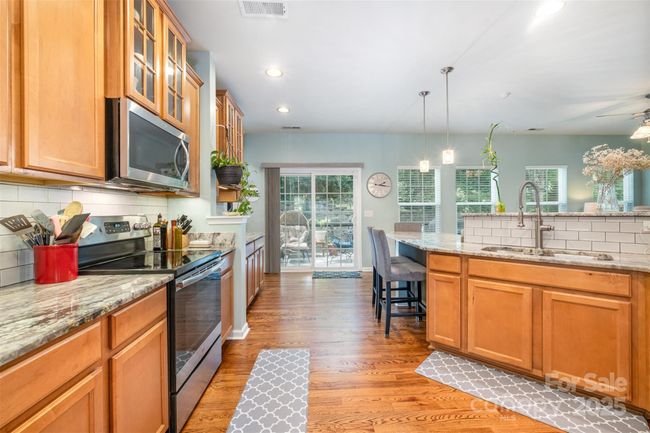 812 Thornapple Ct, House other with 3 bedrooms, 3 bathrooms and null parking in Lake Wylie SC | Image 12