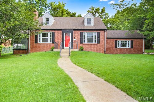 317 Thoroughman Ave, Ferguson, MO, 63135-1674 | Card Image