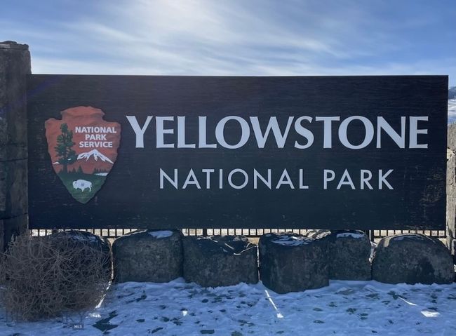 Just steps from Yellowstone National Park. | Image 14