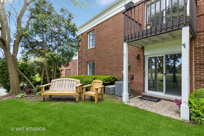 APT-108 - 800 Ridge Rd, Condo with 2 bedrooms, 1 bathrooms and null parking in Wilmette IL | Image 14