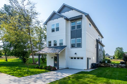 118 Elkenburg St, South Haven, MI, 49090 | Card Image